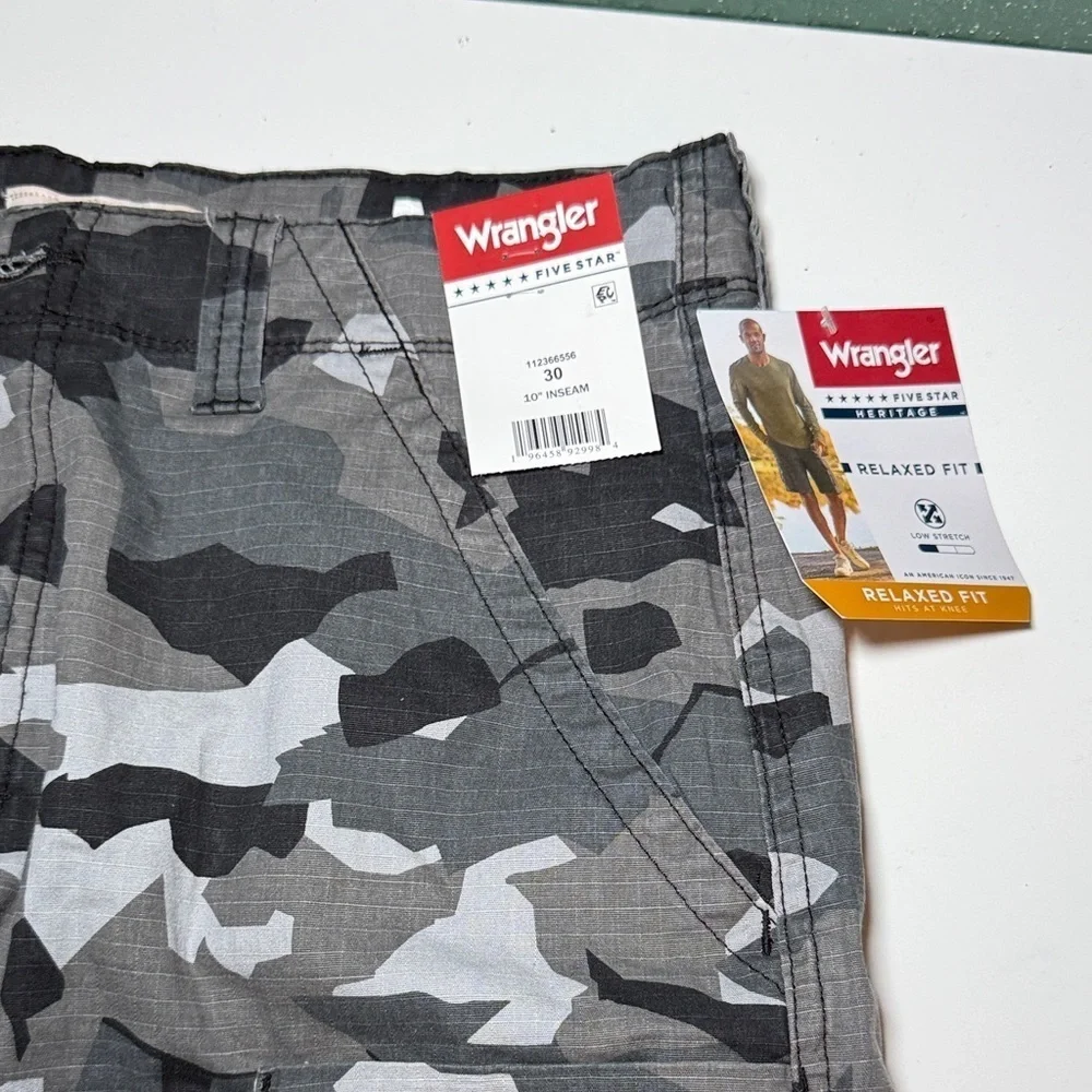 Wrangler Men's Camouflage Stretch Cargo Shorts Black Gray White Camo Relaxed Fit